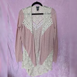 🧁 Rue21 pink \ white lace cardigan